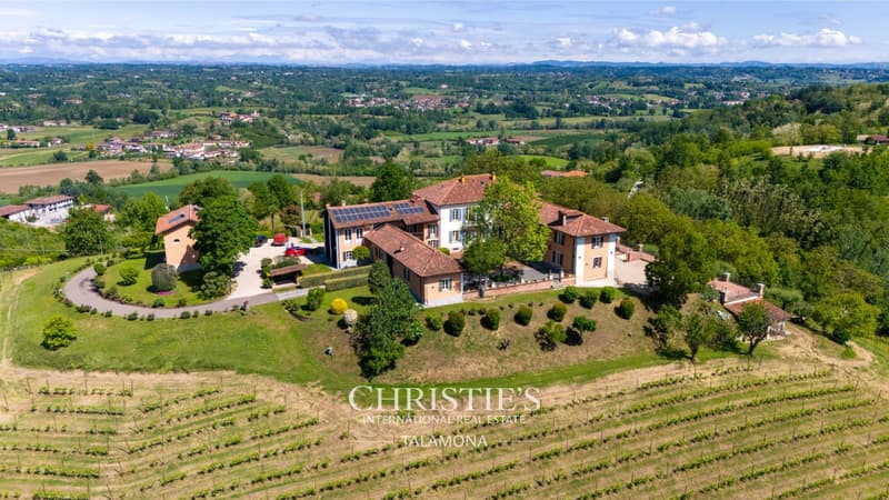Weingut mit Panoramablick über die UNESCO-Hügel bei Asti (9)