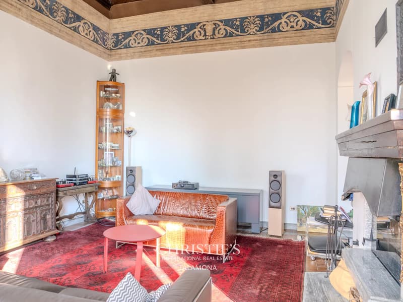 Elegante Villa mit wunderschönem Seeblick in Besozzo (4)