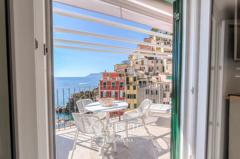 Penthouse mit Meerblick am Hafen von Riomaggiore (3)