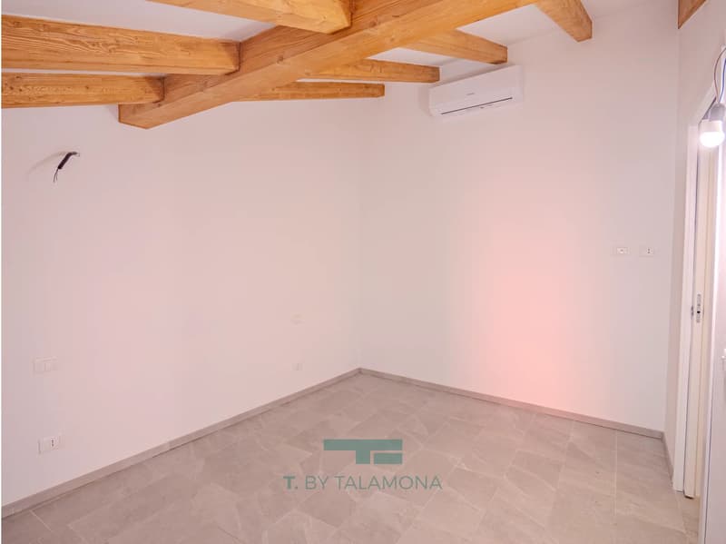 Appartement rénové sur deux niveaux dans le village de Nasca (2)