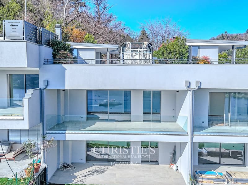 Dreizimmer-Penthouse mit herrlichem Seeblick in Laveno-Mombello (7)