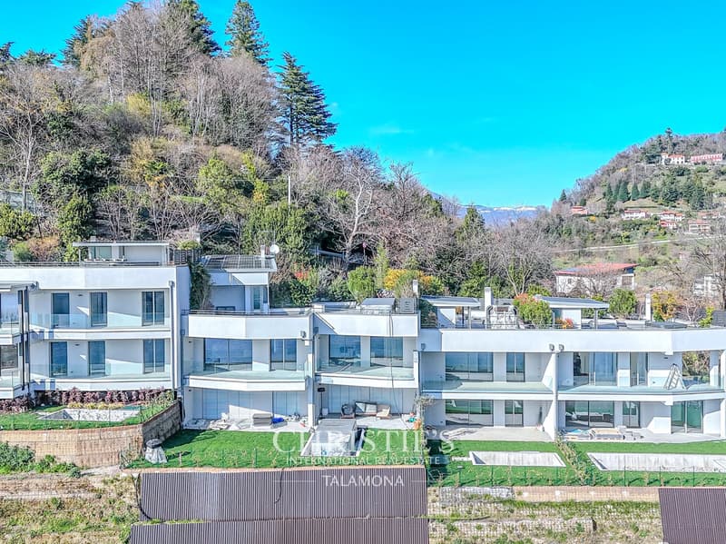 Dreizimmer-Penthouse mit herrlichem Seeblick in Laveno-Mombello (11)