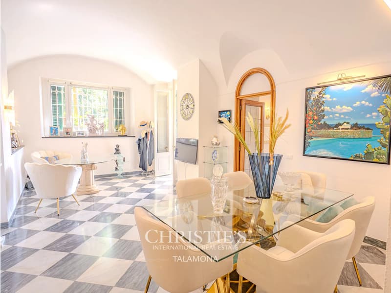 Elegante Residenz in Historischer Villa mit Park, Pool und Meerblick ? Genua (11)