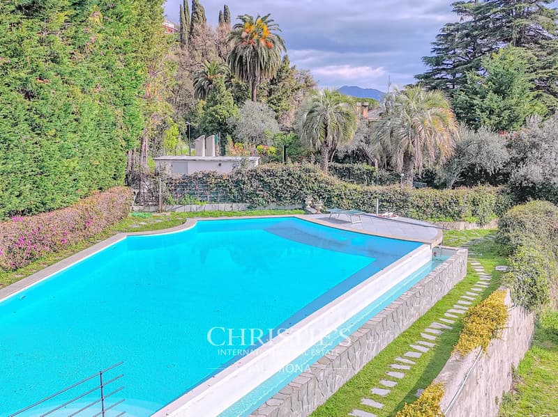 Elegante Residenz in Historischer Villa mit Park, Pool und Meerblick ? Genua (2)