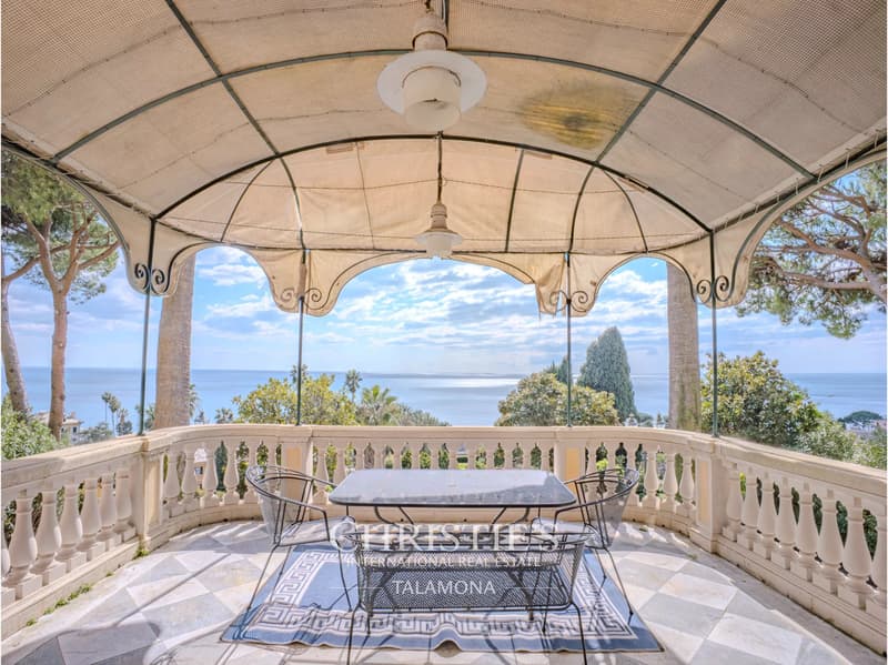 Elegante Residenz in Historischer Villa mit Park, Pool und Meerblick ? Genua (3)