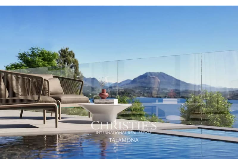 Klassische Villa mit Garten und Seeblick in Belgirate (3)