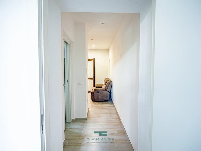 Zweizimmerwohnung im Zentrum von Porto Valtravaglia (5)