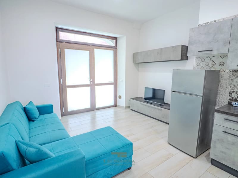 Kürzlich renovierte Zweizimmerwohnung im Zentrum von Porto Valtravaglia (2)
