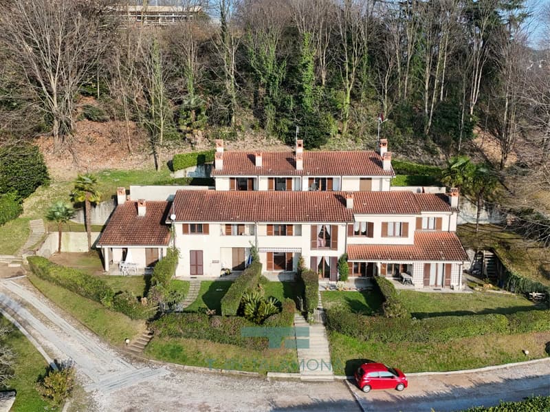 Cerro, Laveno Mombello ? Studio-Wohnung mit Balkon (12)