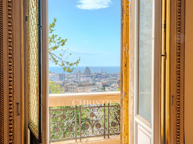 Historische Villa-Wohnung mit großzügigen Terrassen in Castelletto (10)