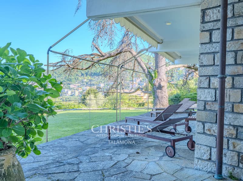 Charmantes villa mit Panoramagarten und Meerblick (13)