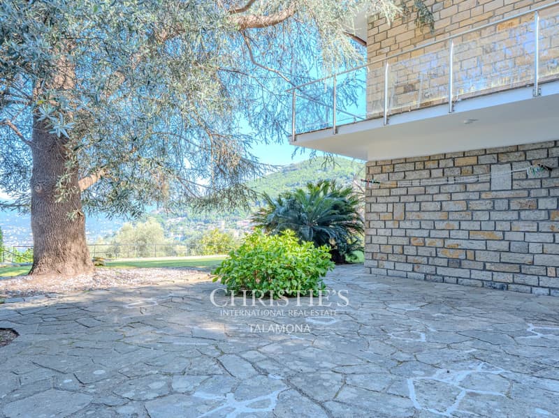 Charmantes villa mit Panoramagarten und Meerblick (12)