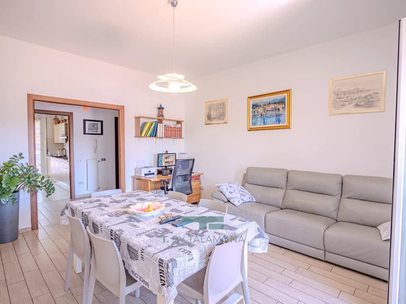 Großzügige Renovierte 3-Zimmer-Wohnung in Ruhiger und Grüner Wohnlage (5)