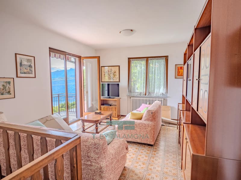 Freistehendes Haus mit Privatgarten und traumhaftem Blick auf den Lago Maggiore in Campagnano (4)