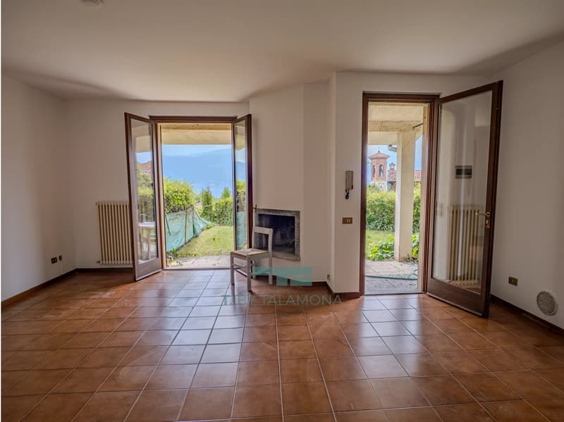 Studio-Apartment mit Privatgarten und herrlichem Seeblick in Cerro di Laveno Mombello (10)