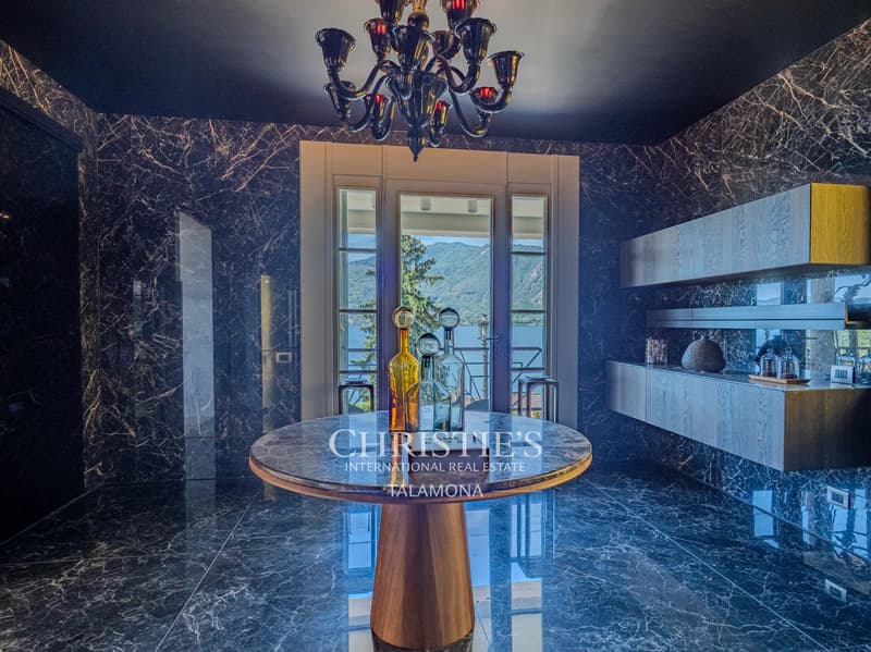 Exklusive Villa am Ufer des Lago Maggiore (9)