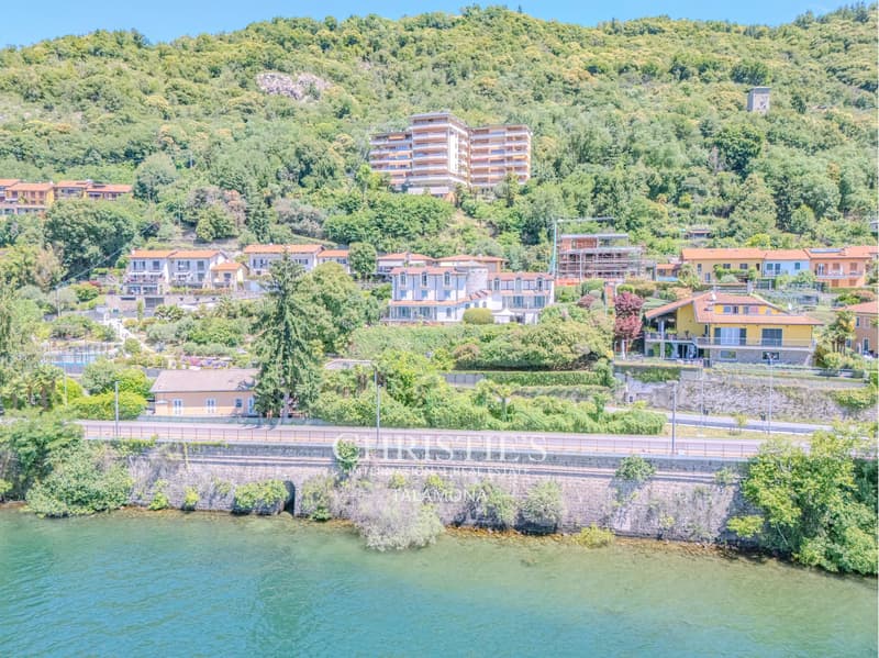 Exklusive Villa am Ufer des Lago Maggiore (5)