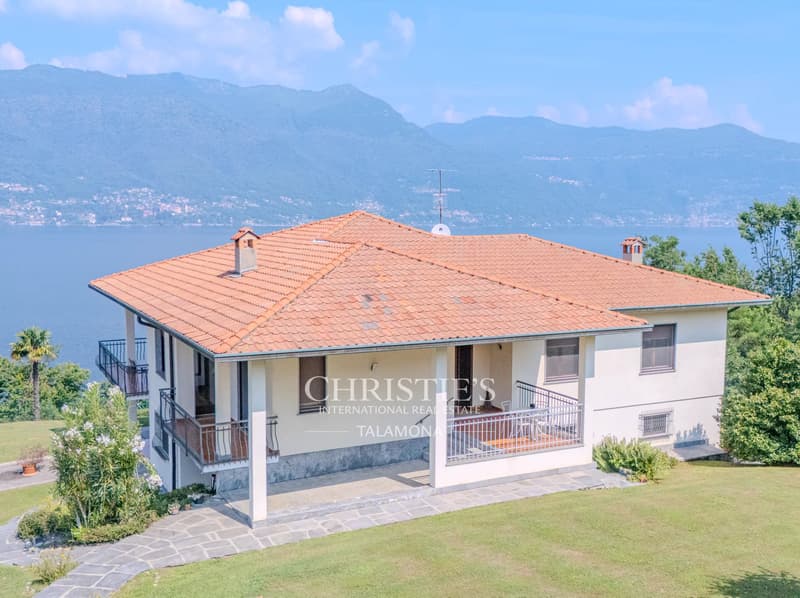 Exklusive Villa mit Pool und einzigartigem Panoramablick auf den Lago Maggiore (7)