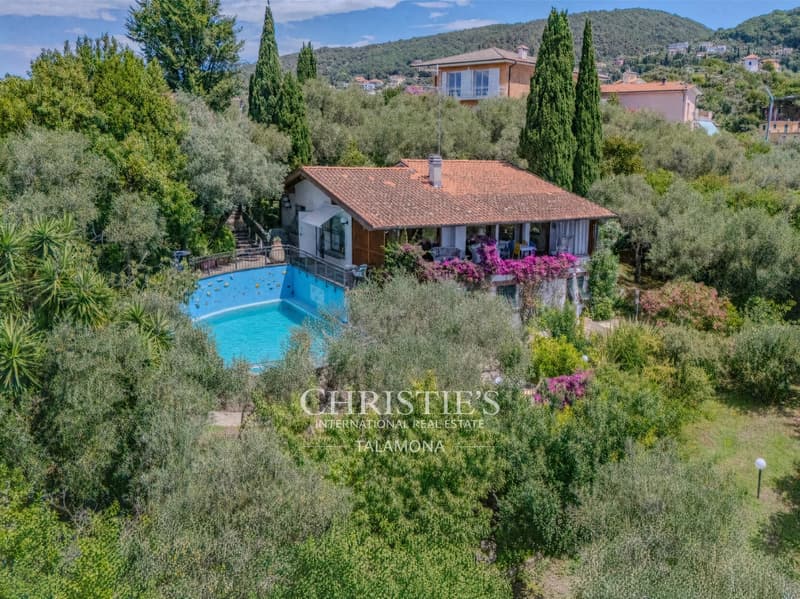 Exklusive freistehende Villa mit Pool und atemberaubendem Meerblick in Lerici, Golf der Poeten (2)
