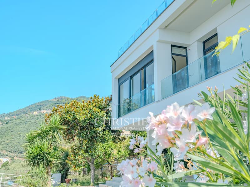 Sori ? Exklusive moderne minimalistische Villa mit Park und Meerblick (6)
