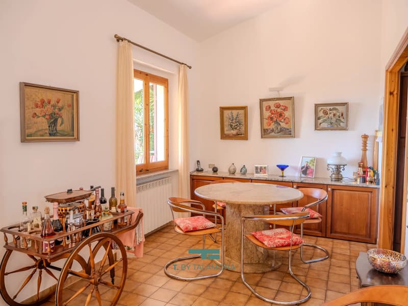 Einfamilienhaus mit Seeblick in Porto Valtravaglia (10)