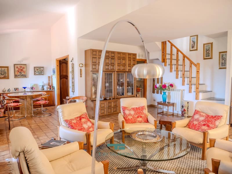 Einfamilienhaus mit Seeblick in Porto Valtravaglia (7)