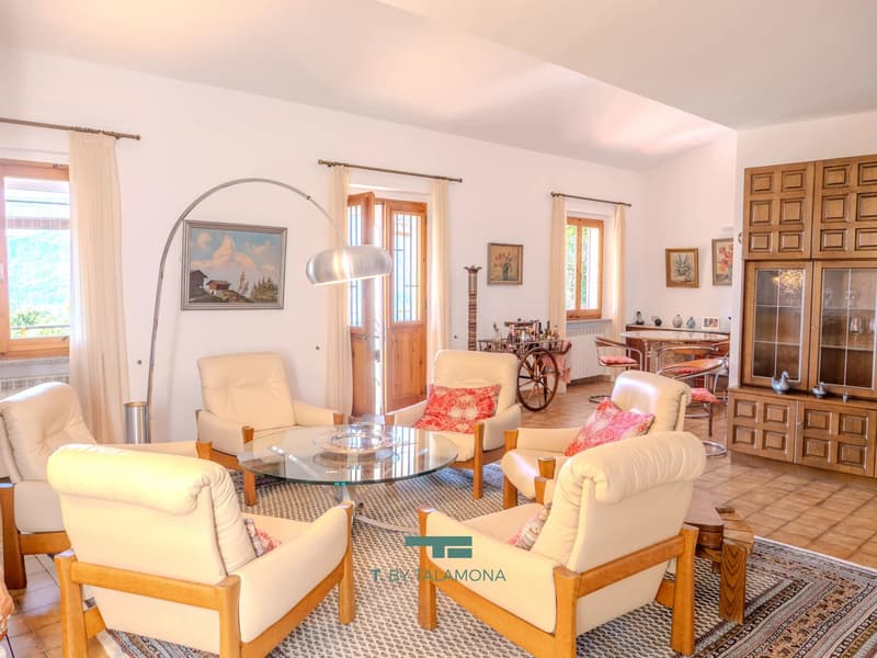 Einfamilienhaus mit Seeblick in Porto Valtravaglia (8)