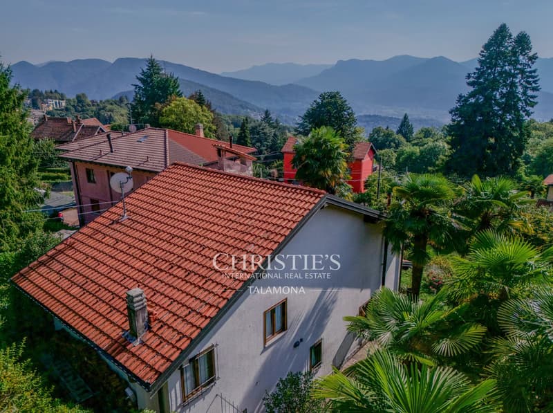 VILLA MIT SEEBLICK UND GROSSEM GARTEN (3)