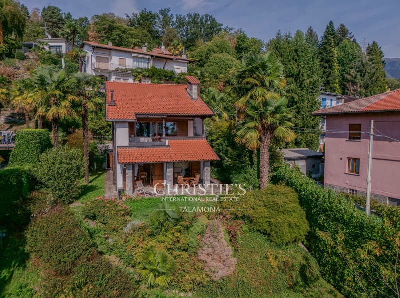 VILLA MIT SEEBLICK UND GROSSEM GARTEN (4)