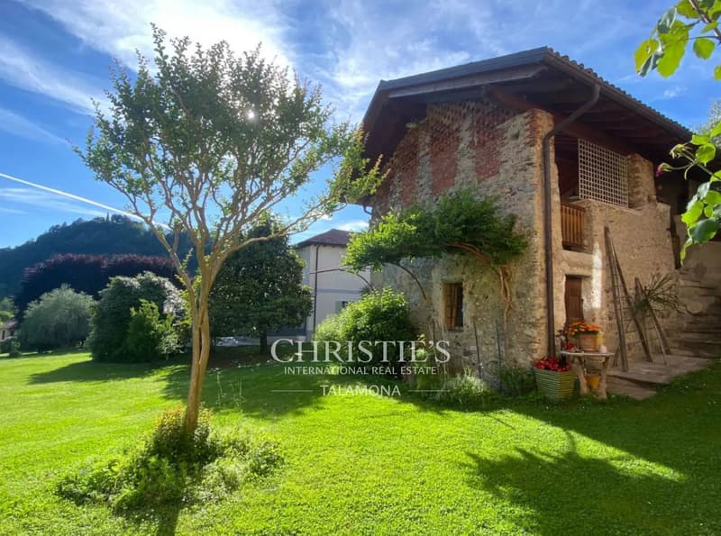 Casa Vallate, Landgut mit Weinberg und Park am Lago Maggiore, Castelveccana (9)