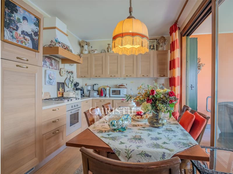 Duplex-Wohnung mit Seeblick in Tronzano Lago Maggiore (9)