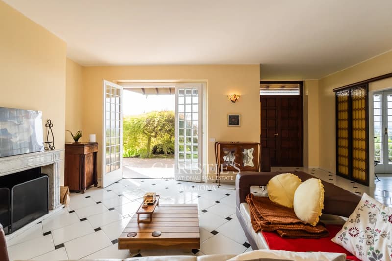 Villa mit Pool in der grünen Landschaft von Sesto Calende (6)
