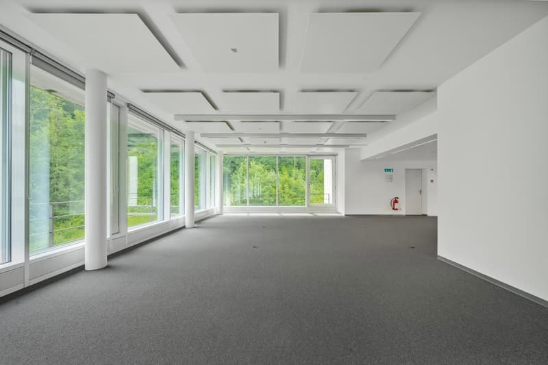 Your new headquarters: Central, modern and ready for occupancy (2)