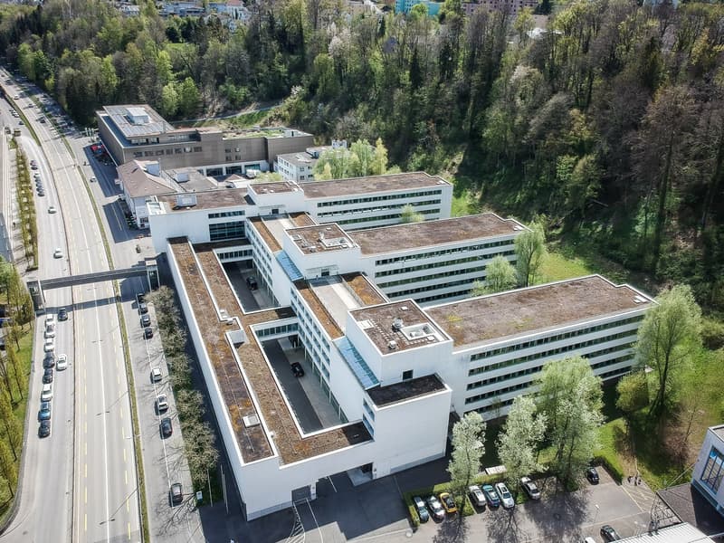Surface de vente avec effet de signalisation : 235m² et 355 m² de visibilité dans un emplacement idéal (11)