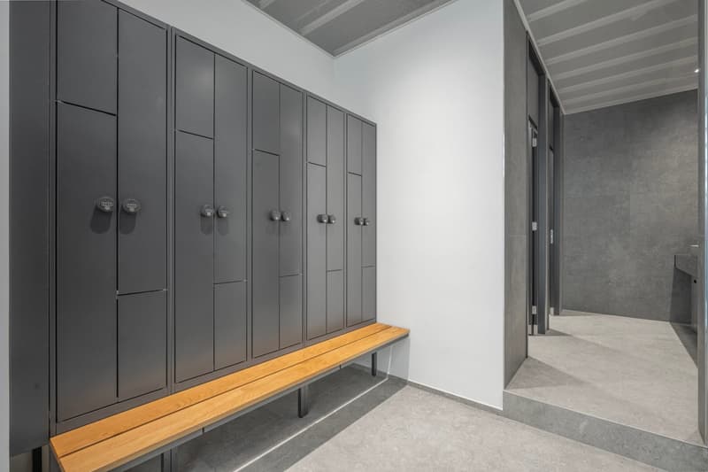 Surface de vente avec effet de signalisation : 235m² et 355 m² de visibilité dans un emplacement idéal (8)