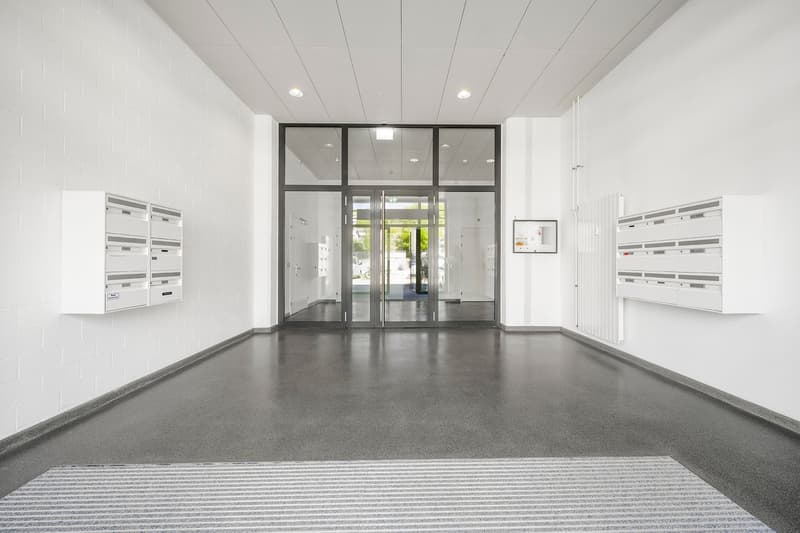 306m² di spazi commerciali e uffici che convincono (ampliabili di 518m²) (2)