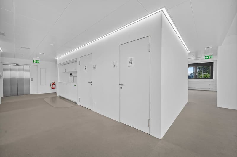 Il tuo nuovo ufficio con 300 m² – moderno, costruito e pronto per l'occupazione (7)