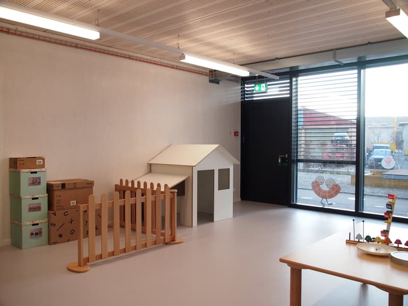 Espace de garde d'enfants spacieux sur deux niveaux – flexible, disponible immédiatement (3)