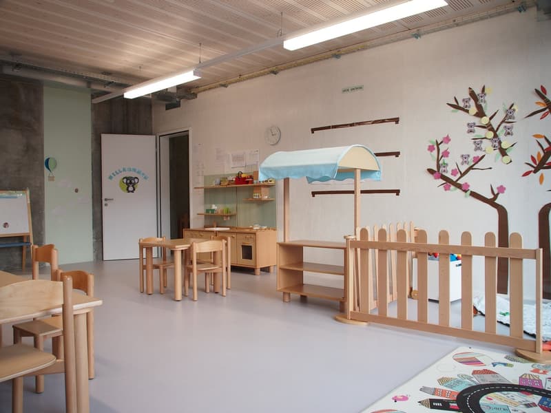 Espace de garde d'enfants spacieux sur deux niveaux – flexible, disponible immédiatement (11)