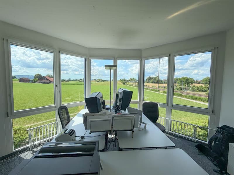 Attraktive Bürofläche mit 64m² an der Sonnenbergstrasse 72/74 (1)