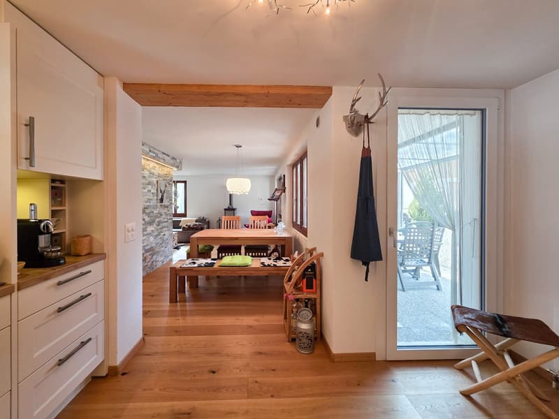 Charmantes 4-Zimmer-Chalet in ruhiger Lage von Kandersteg (9)