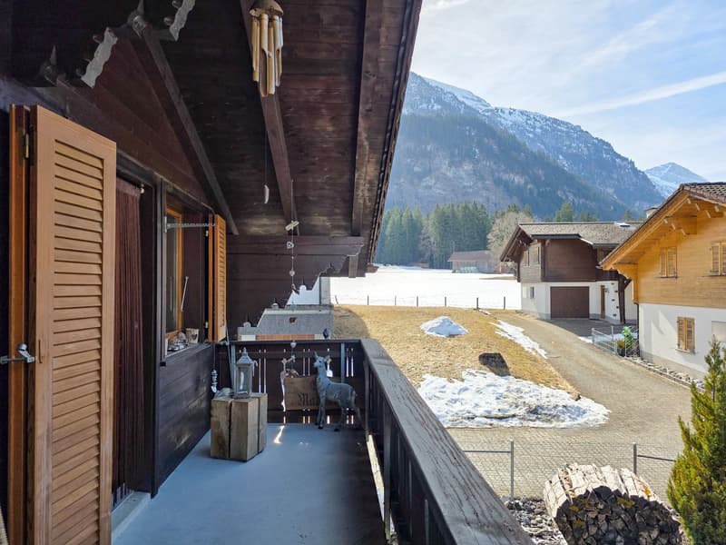 Charmantes 4-Zimmer-Chalet in ruhiger Lage von Kandersteg (21)