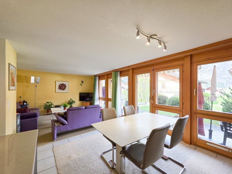 Attraktive 3.5-Zimmer-Erdgeschosswohnung in einem Zweifamilienhaus in Kandersteg (10)