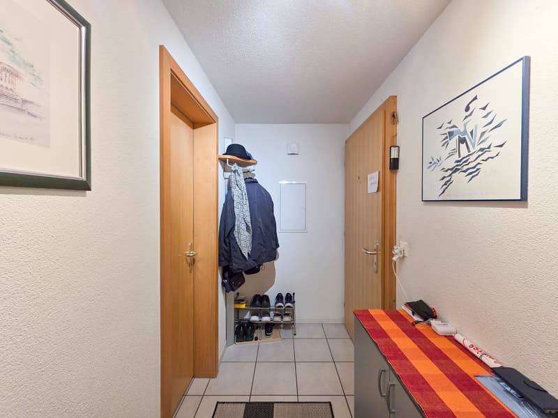 Attraktive 3.5-Zimmer-Erdgeschosswohnung in einem Zweifamilienhaus in Kandersteg (4)