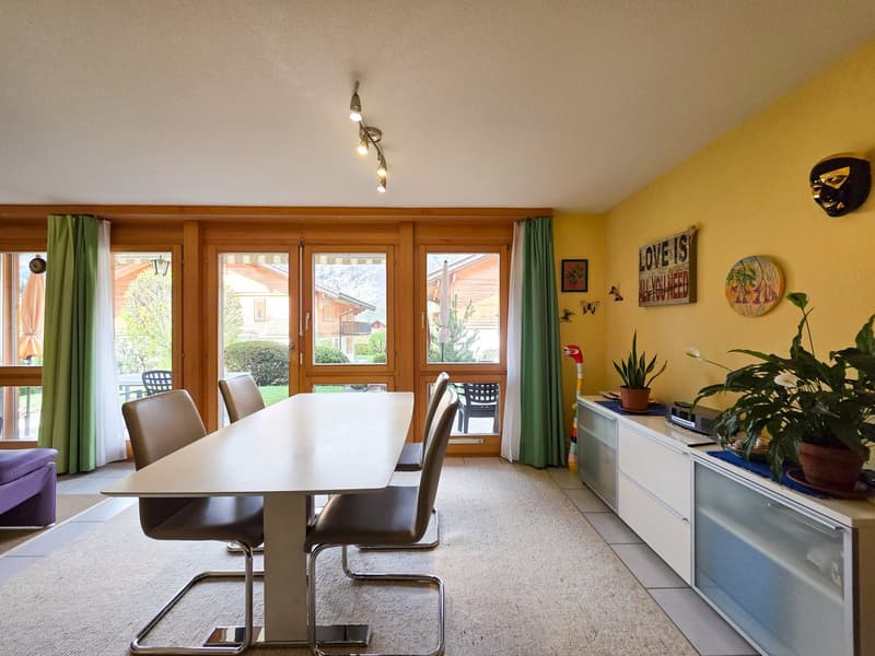 Attraktive 3.5-Zimmer-Erdgeschosswohnung in einem Zweifamilienhaus in Kandersteg (9)