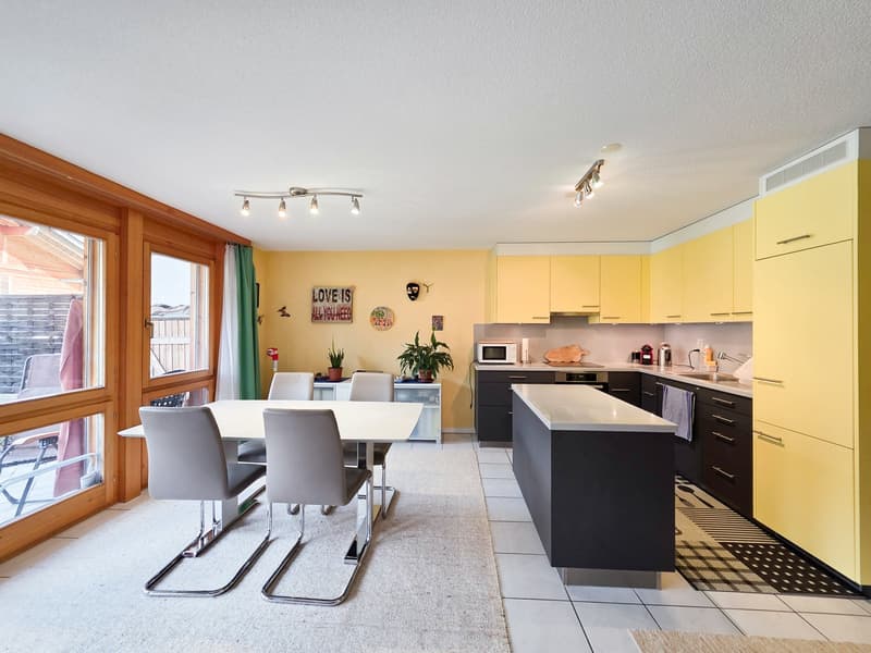 Attraktive 3.5-Zimmer-Erdgeschosswohnung in einem Zweifamilienhaus in Kandersteg (7)
