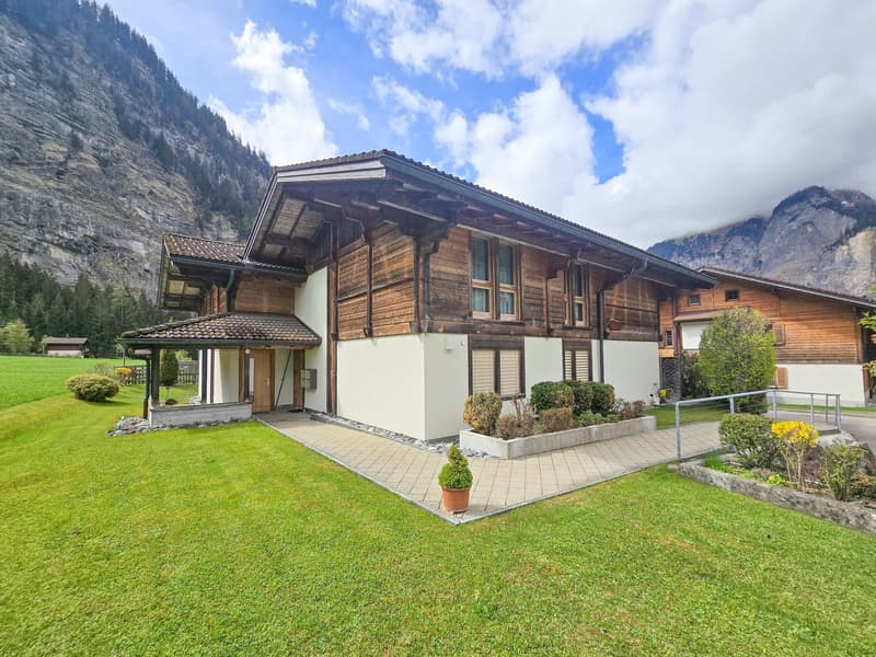 Attraktive 3.5-Zimmer-Erdgeschosswohnung in einem Zweifamilienhaus in Kandersteg (29)