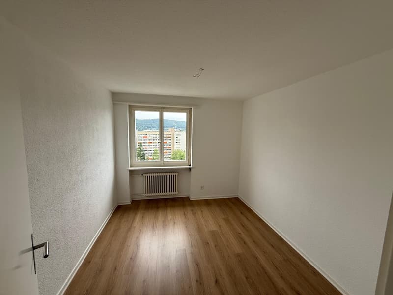 Renovierte 5- Zimmerwohnung in Spreitenbach zu vermieten! (11)