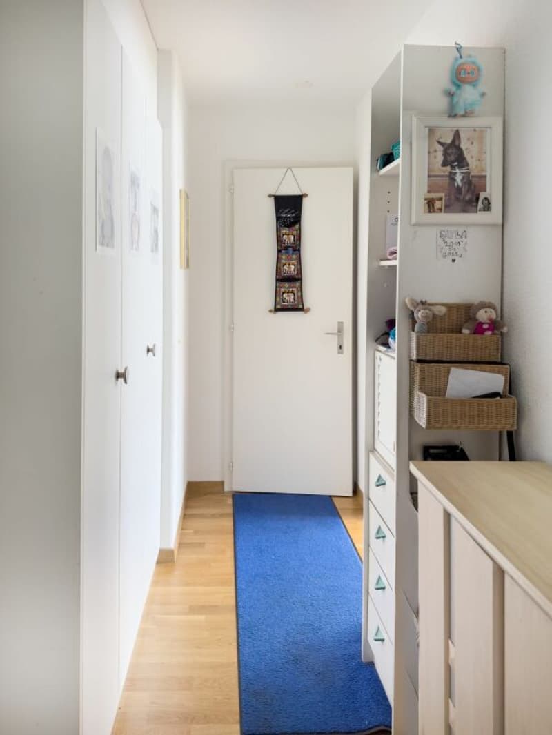 Gemütliche 3-Zimmer-Eigentumswohnung mit Balkon, Keller und Einstellhallenplatz (10)