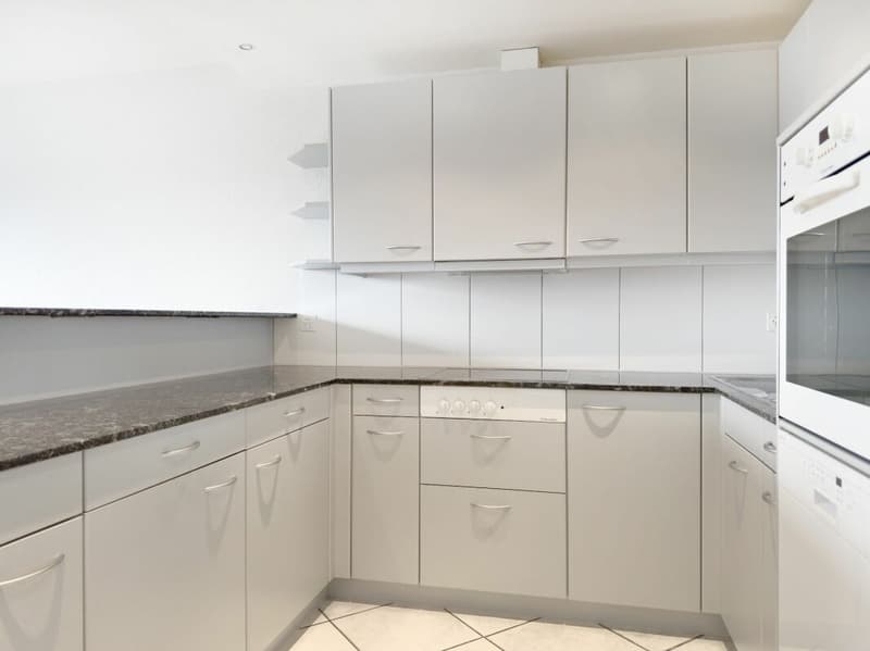 Sonnige 3.5-Zimmer-Eigentumswohnung 80 m² mit Balkon, 19 m² Bastelraum/Studio und Einstellhallenplatz (10)
